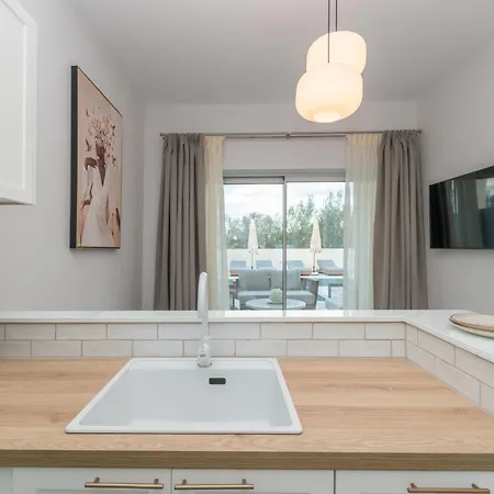 Camelia Luxury Feriehus *